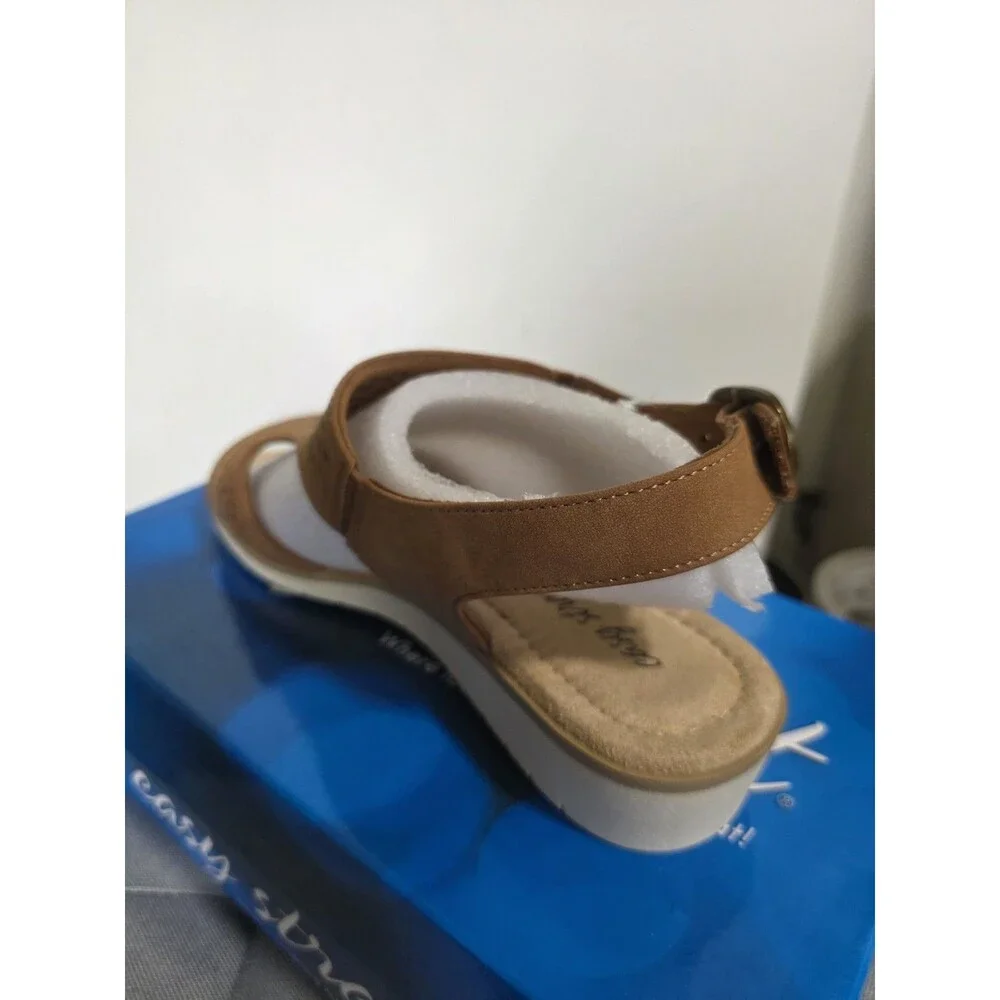 BRAND NEW Easy Street Women's Alba Wedge Sandal Tan 9 Wide NiB